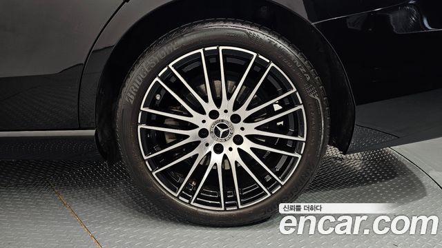 Mercedes-Benz C-Class (W206) C200 Avantgarde 2023 — фото 21
