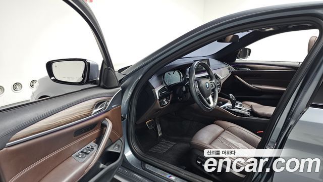 BMW 5 Series (G30) 530i M Sport Package Plus 2017 — фото 10