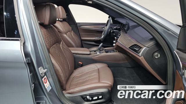 BMW 5 Series (G30) 530i M Sport Package Plus 2017 — фото 11