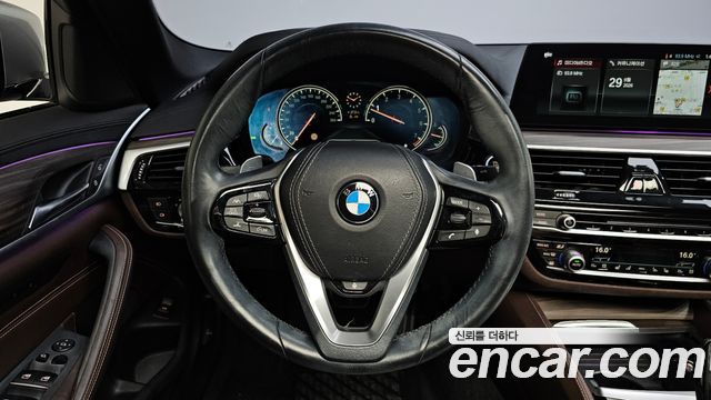 BMW 5 Series (G30) 530i M Sport Package Plus 2017 — фото 13