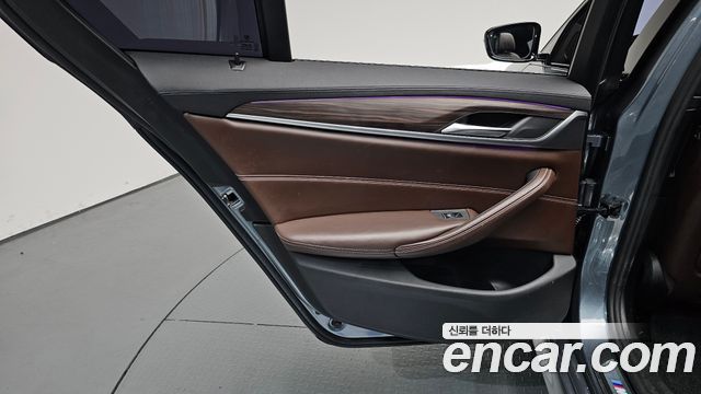 BMW 5 Series (G30) 530i M Sport Package Plus 2017 — фото 25