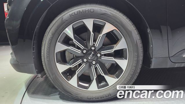 Kia Carnival (IV) Gasoline 9-Seater Signature 2023 — фото 5