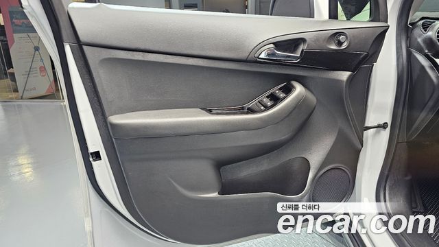 Chevrolet Orlando 2.0 Diesel LT Safety Pack 2015 — фото 24