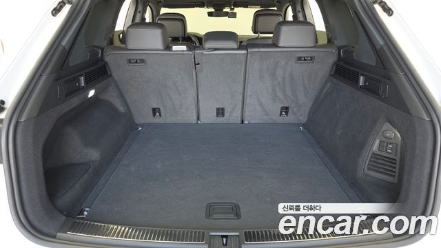 Volkswagen Touareg (III) 3.0 TDI R-Line 2023 — фото 20
