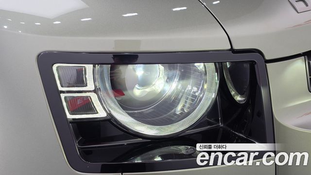 Land Rover Defender (L663) 110 P300 X-Dynamic SE 2025 — фото 22