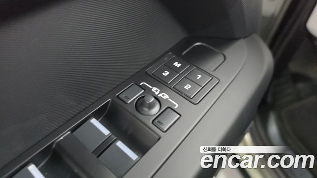 Land Rover Defender (L663) 110 P300 X-Dynamic SE 2025 — фото 29