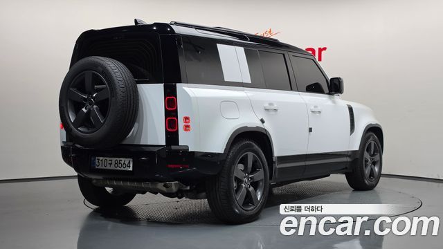 Land Rover Defender (L663) 110 P300 X-Dynamic SE 2025 — фото 2