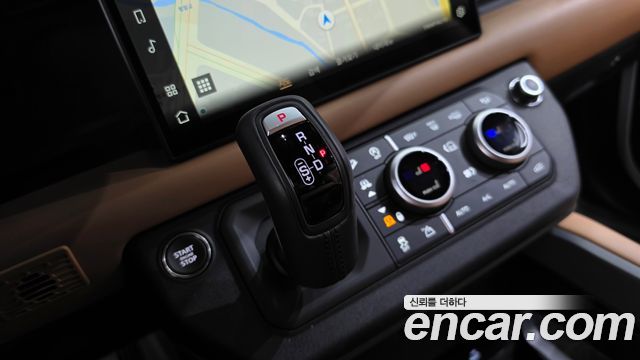 Land Rover Defender (L663) 110 P300 X-Dynamic SE 2025 — фото 9