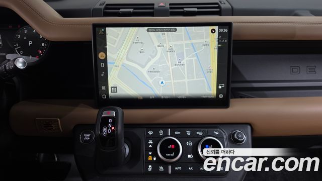 Land Rover Defender (L663) 110 P300 X-Dynamic SE 2025 — фото 14