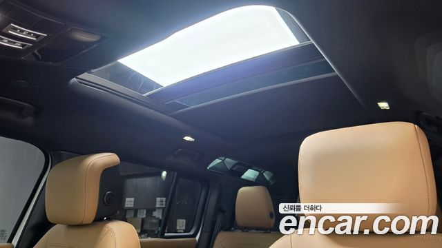 Land Rover Defender (L663) 110 P300 X-Dynamic SE 2025 — фото 17