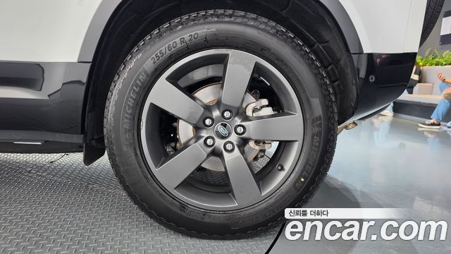 Land Rover Defender (L663) 110 P300 X-Dynamic SE 2025 — фото 21