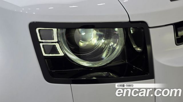 Land Rover Defender (L663) 110 P300 X-Dynamic SE 2025 — фото 22