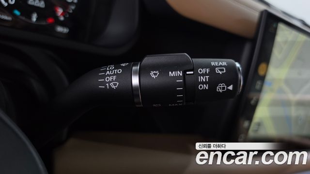 Land Rover Defender (L663) 110 P300 X-Dynamic SE 2025 — фото 27