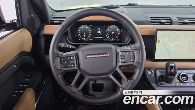 Land Rover Defender (L663) 110 P300 X-Dynamic SE 2025 — фото 14