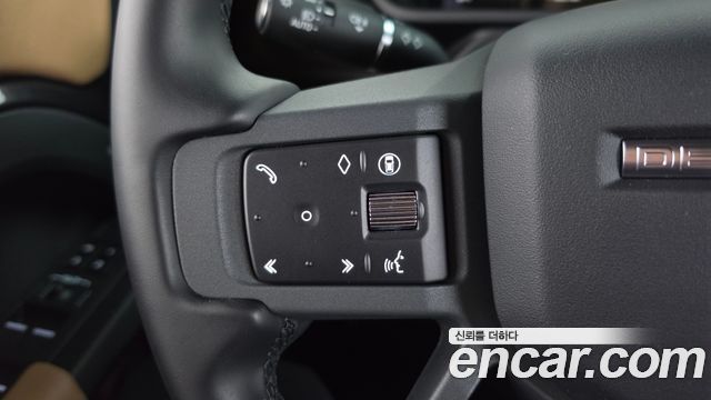 Land Rover Defender (L663) 110 P300 X-Dynamic SE 2025 — фото 18