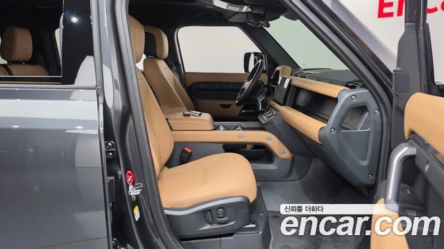Land Rover Defender (L663) 110 P300 X-Dynamic SE 2025 — фото 26