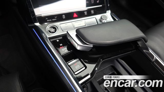 Audi e-tron 55 Quattro Sportback 2023 — фото 9
