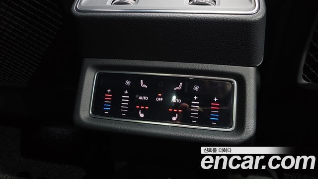 Audi e-tron 55 Quattro Sportback 2023 — фото 19