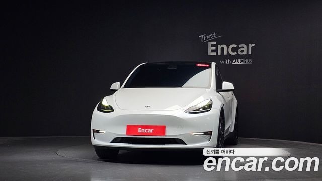 Tesla Model Y Long Range AWD 2023 — фото 3