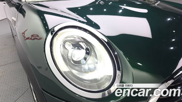 MINI Cooper D Standard 3rd 2018 — фото 22