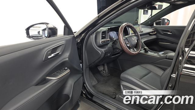 Toyota Crown Crossover 2.5 4WD Hybrid 2023 — фото 10