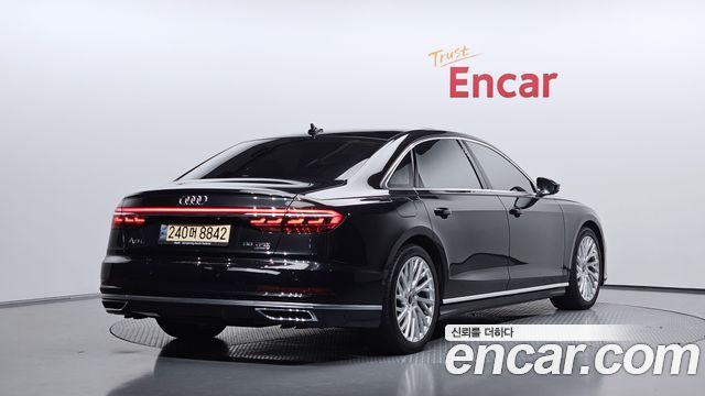 Audi A8 (D5) 55 TFSI Quattro LWB 2021 — фото 2