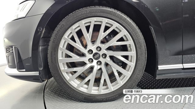 Audi A8 (D5) 55 TFSI Quattro LWB 2021 — фото 5