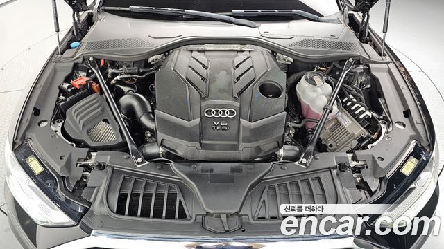 Audi A8 (D5) 55 TFSI Quattro LWB 2021 — фото 6