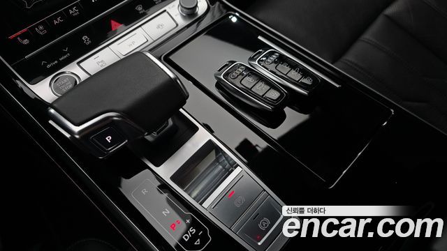 Audi A8 (D5) 55 TFSI Quattro LWB 2021 — фото 9