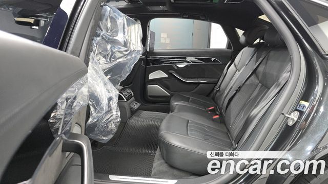 Audi A8 (D5) 55 TFSI Quattro LWB 2021 — фото 12