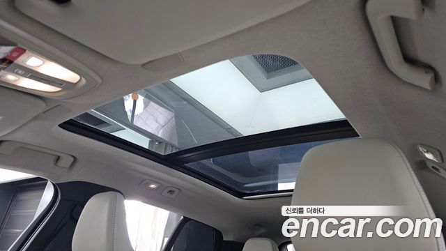 Volvo XC40 B4 Ultra Bright 2026 — фото 17