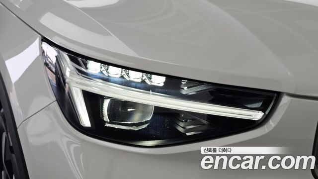 Volvo XC40 B4 Ultra Bright 2026 — фото 22