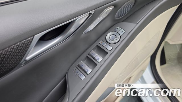 Genesis G80 (RG3) Gasoline 2.5 Turbo AWD 2025 — фото 27