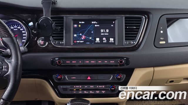 Kia Carnival Gasoline 9-seater Limousine(Special vehicle) 2020 — фото 14
