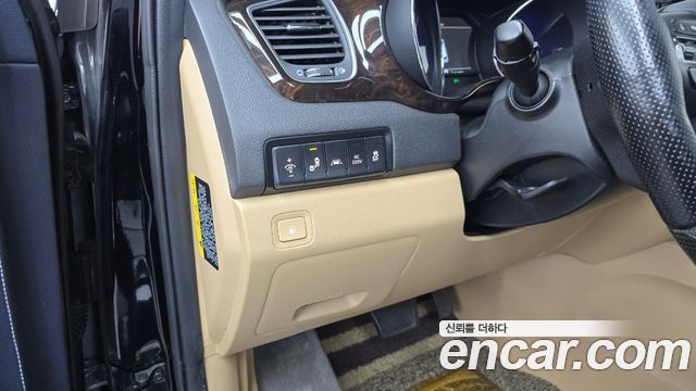 Kia Carnival Gasoline 9-seater Limousine(Special vehicle) 2020 — фото 16