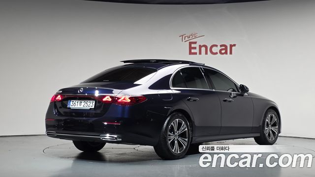Mercedes-Benz E-Class (W214) E200 Avantgarde 2024 — фото 2