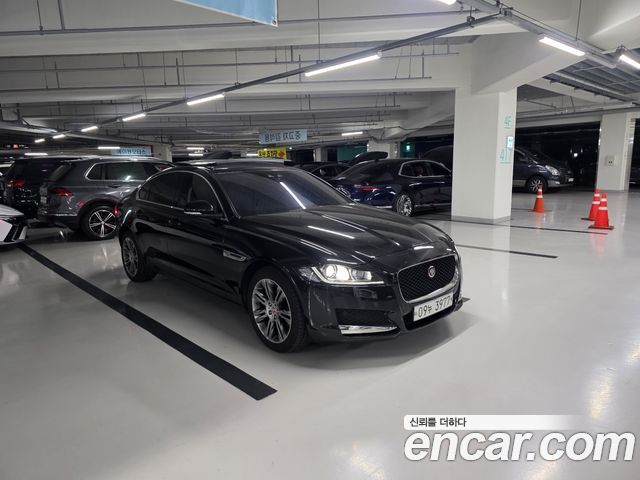 Jaguar XF (X260) 20d Prestige 2018 — фото 2