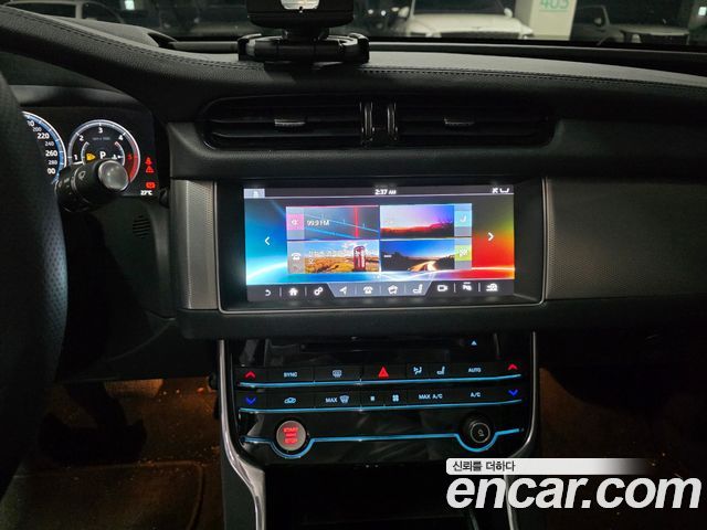 Jaguar XF (X260) 20d Prestige 2018 — фото 16