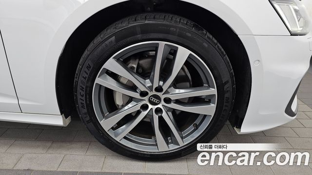 Audi A6 (C8) 45 TFSI Premium 2022 — фото 21