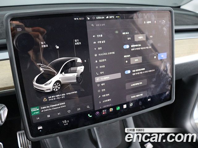 Tesla Model Y RWD 2024 — фото 8