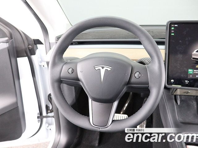 Tesla Model Y RWD 2024 — фото 19