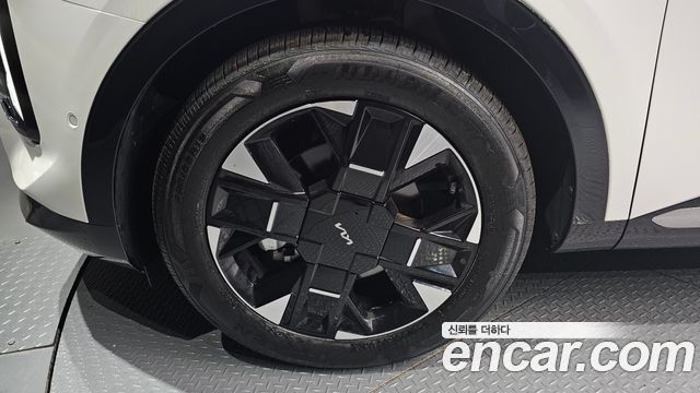Kia Sportage (V) Gasoline 1.6 Turbo 2WD Signature 2026 — фото 5
