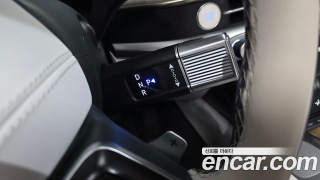 Hyundai Grandeur (GN7) 2,5 Gasoline 2WD Calligraphy 2025 — фото 9