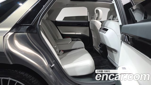 Hyundai Grandeur (GN7) 2,5 Gasoline 2WD Calligraphy 2025 — фото 11