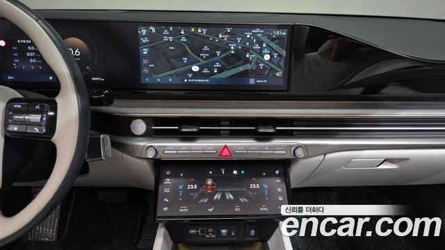Hyundai Grandeur (GN7) 2,5 Gasoline 2WD Calligraphy 2025 — фото 14