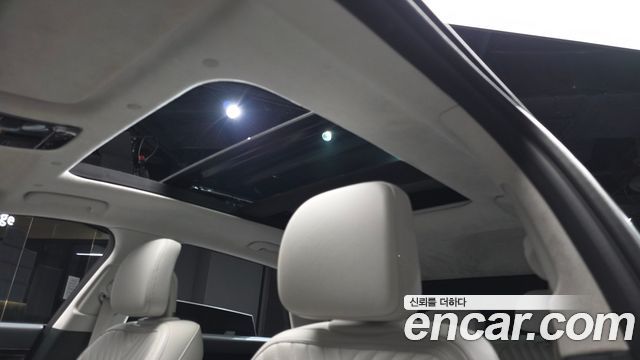 Hyundai Grandeur (GN7) 2,5 Gasoline 2WD Calligraphy 2025 — фото 16