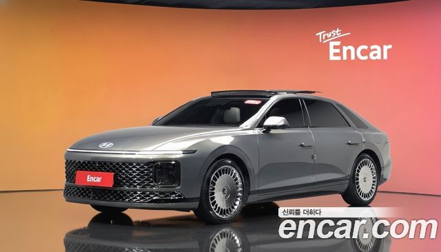 Hyundai Grandeur (GN7) 2,5 Gasoline 2WD Calligraphy 2025 — фото 1
