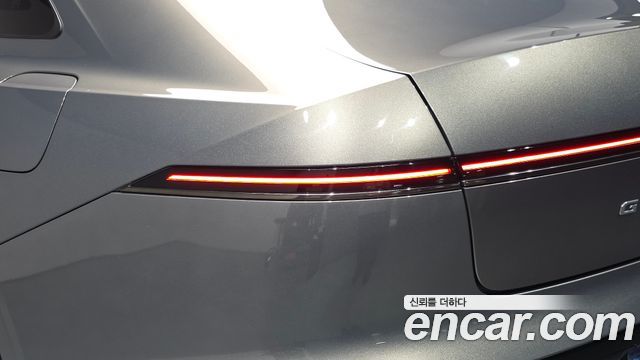 Hyundai Grandeur (GN7) 2,5 Gasoline 2WD Calligraphy 2025 — фото 23