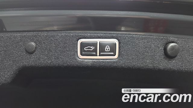 Hyundai Grandeur (GN7) 2,5 Gasoline 2WD Calligraphy 2025 — фото 27