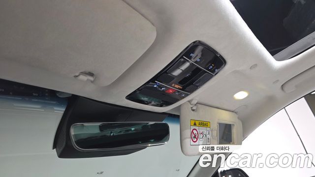 Hyundai Grandeur (GN7) 2,5 Gasoline 2WD Calligraphy 2025 — фото 29